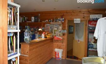 Langenuen Motel & Camping
