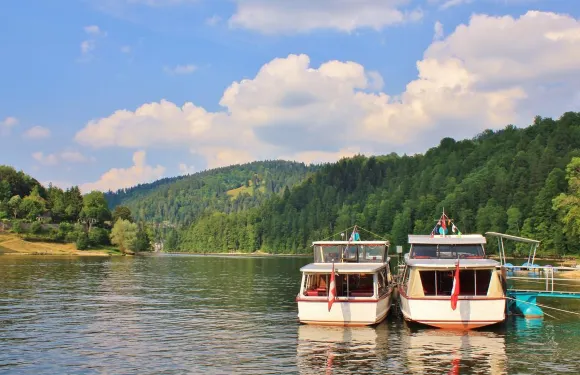 萊裏沃杜杜布餐廳酒店