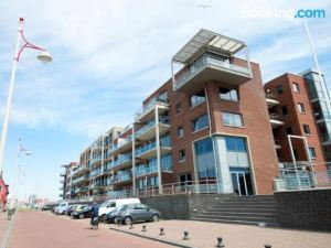 BizStay Harbour I Scheveningen Apartments