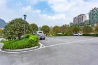 Zhen an Hotel - parking