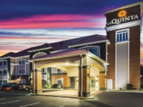 La Quinta Inn & Suites by Wyndham Chambersburg Hotels in Chambersburg