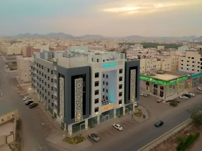 Hafawah Suites Hotel dekat Bandara Pangeran Mohammad Bin Abdulaziz