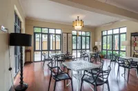 Yiquanzhuang Hot Spring Resort