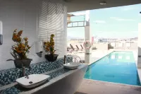 Holiday Inn QUERETARO ZONA KRYSTAL by IHG - Kolam Renang