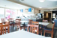 Comfort Inn & Suites - breakfast