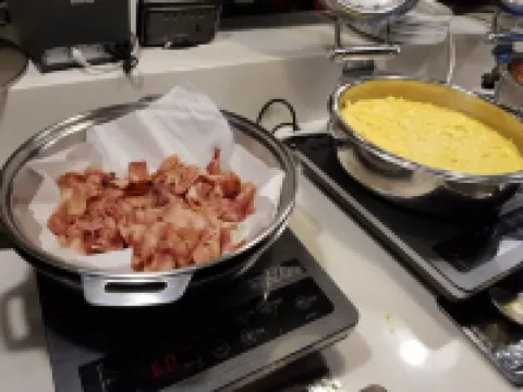 カンヌン ツーリスト ホテル 江陵市のホテル