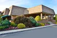 The Hub Murray Hill, BW Premier Collection Hotels in Summit