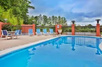 Holiday Inn Express & Suites Lawrenceville Hôtels à : Lawrenceville