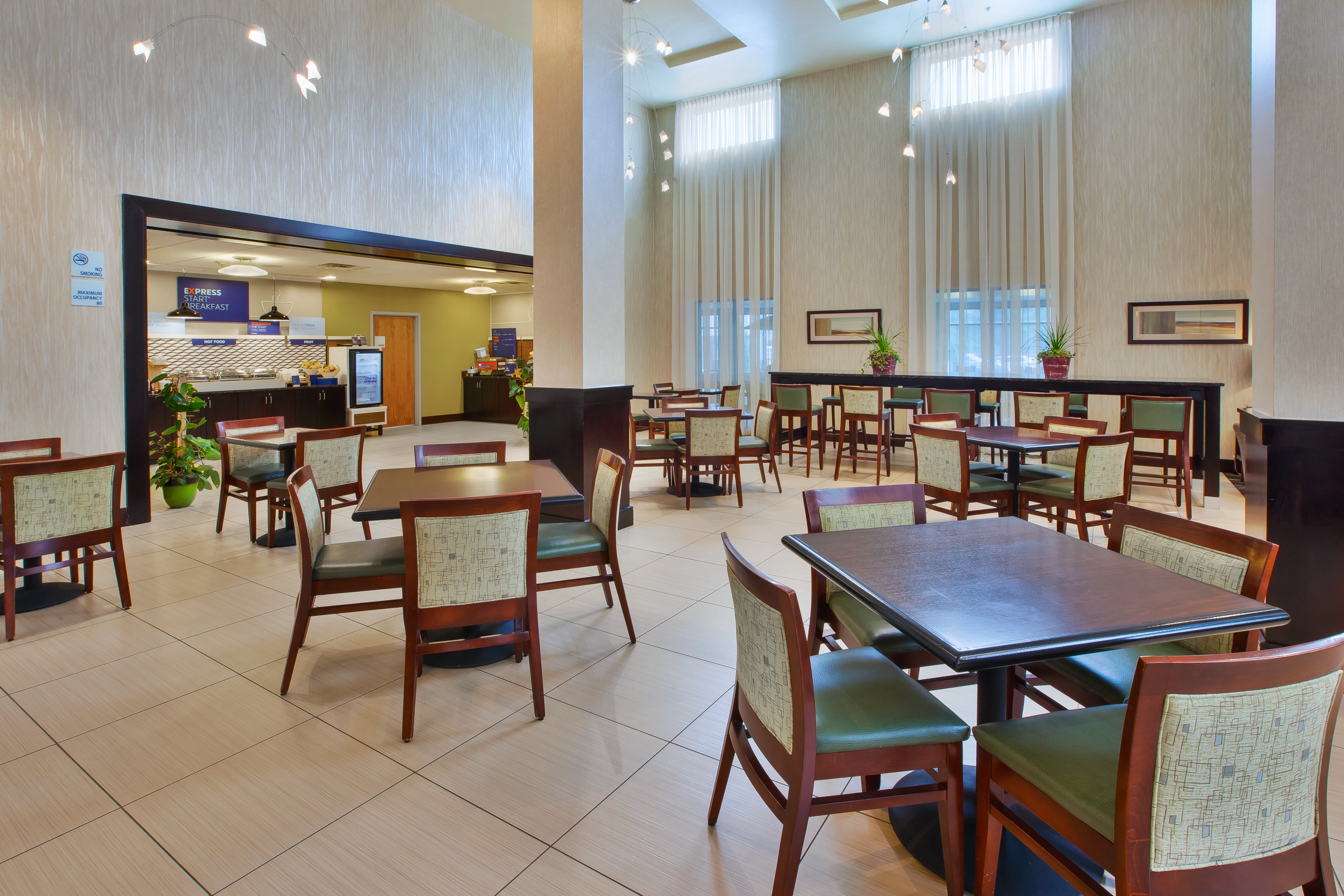 Holiday Inn Express & Suites Geneva Finger Lakes, an Ihg Hotel