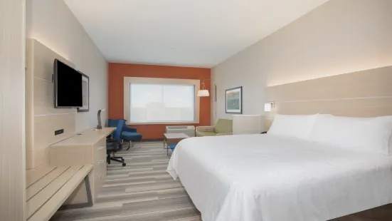 Holiday Inn Express & Suites Denver NE - Brighton