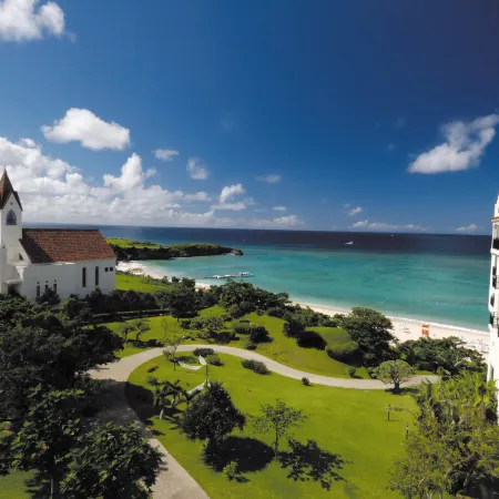 Hotel Nikko Alivila/Yomitan Resort Okinawa