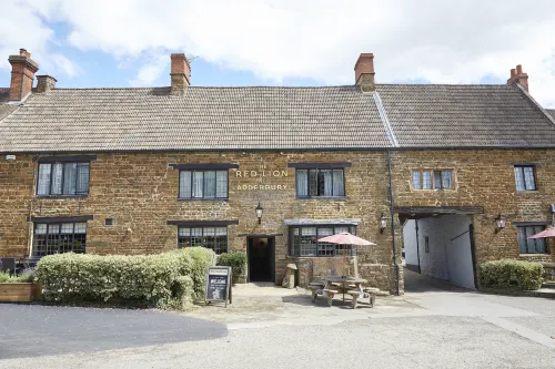 Red Lion Hotel by Greene King Inns Hotels in Banbury