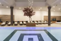Hotel Okura Amsterdam – the Leading Hotels of the World - Pools