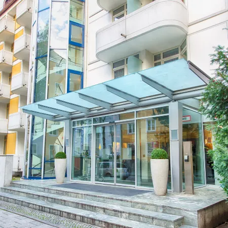 Leonardo Hotel & Residenz Munich