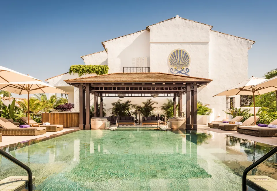 Marbella’s Golden Mile: A Guide to the Most Glamorous Luxury Hotels