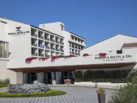 Portola Hotel & Spa Hotels near Old Fisherman's Wharf