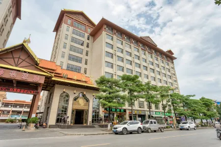 Bianchui Hotel Отели в г. Инцзян