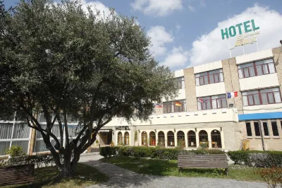 Hotel El Águila Hotels in Utebo