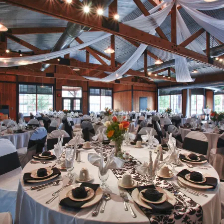 Holiday Inn & Suites ST. PAUL NE - LAKE ELMO by IHG