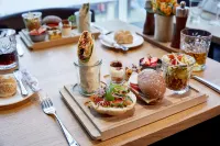Lindner Hotel Antwerp - 朝食