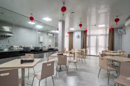 Guoxia Hotel Отели рядом с достопримечательностью «Jiangjunshan Park (East Gate)»