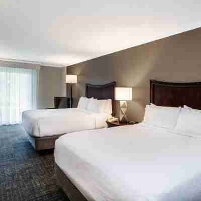 Holiday Inn Resort Lake George - Adirondack Area Rooms