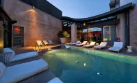 Hotel Urban, a Small Luxury Hotel of the World - مسبح