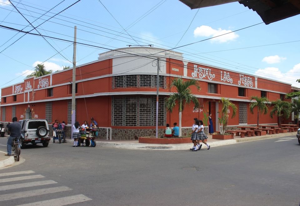 Hostal Las Flores Chalchuapa - Hostel-Chalchuapa Updated 2023 Room Price-Reviews & Deals Hostal Las Flores Chalchuapa - Hostel-Chalchuapa Updated 2023 Room Price-Reviews & Deals
