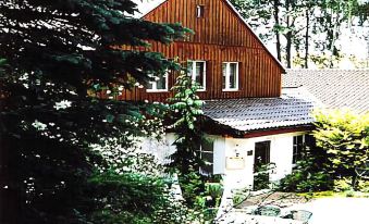 Land-Gut-Hotel Zur Lochmühle