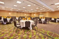 Holiday Inn Express Winnipeg Airport - Polo Park