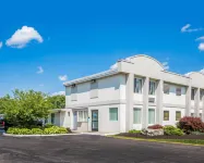 Rodeway Inn & Suites New Paltz- Hudson Valley Hotels in Gardiner