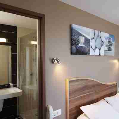 Logis Hotel Belle-Vue Rooms