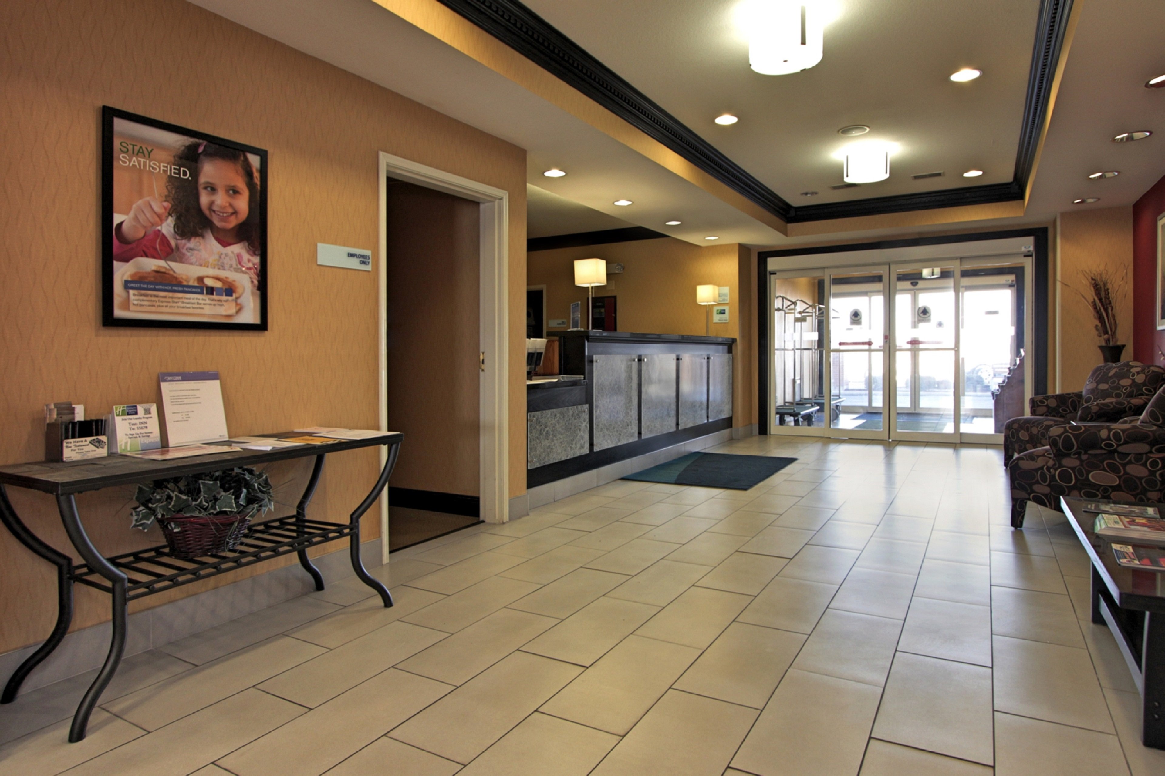 Holiday Inn Express Hotel & Suites Defiance, an Ihg Hotel