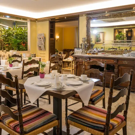 Hotel Palmenhof Отели рядом с достопримечательностью «Аквапарк "Ребштокбад"»