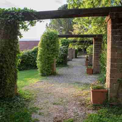 4 Bedrooms Villa with Private Pool and Furnished Garden at Alvignano Hotel Exterior