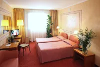 Hotel Cyrano Hotels in Turate
