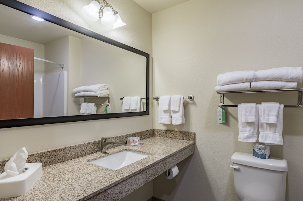 Cobblestone Inn & Suites - Lamoni