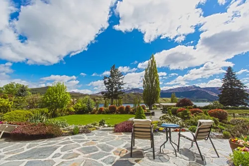 The Shan's Lodge Hotels in Lake Hayes