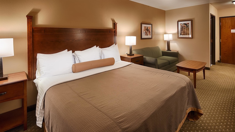 Best Western Plus Red River Inn