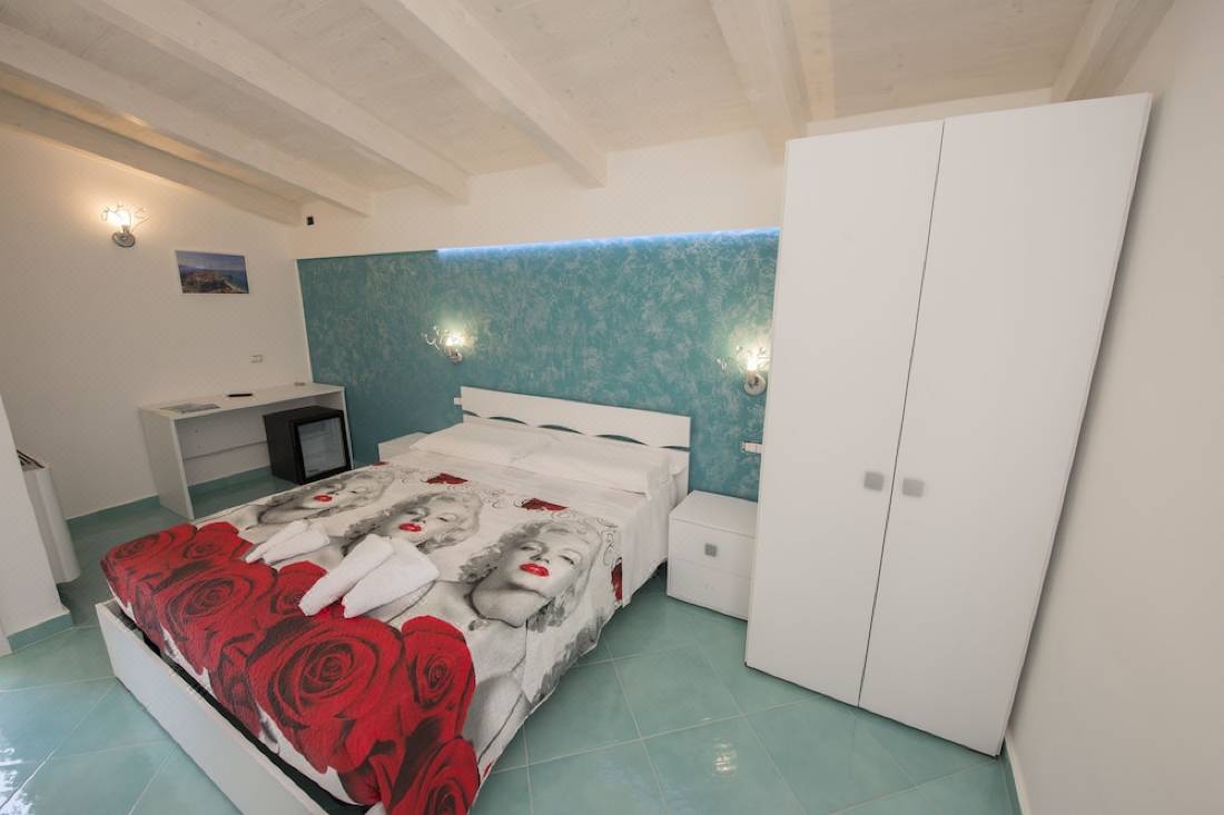 Residenza Porta Romana-Tropea Updated 2022 Room Price-Reviews & Deals |  Trip.com