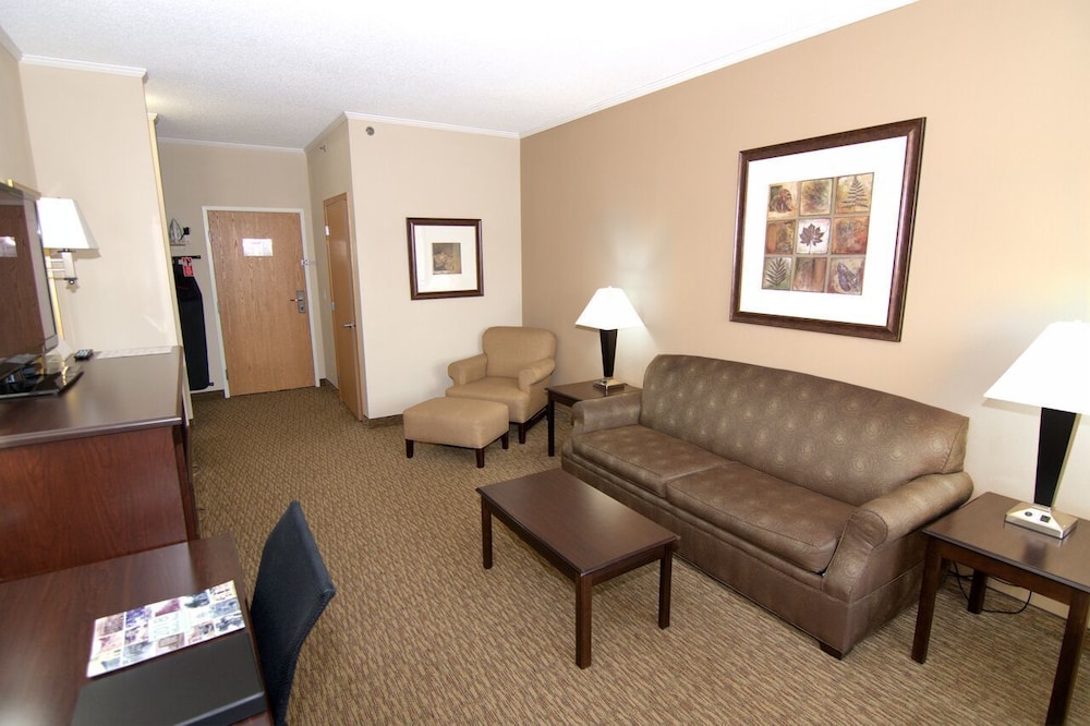 Rock Island Inn & Suites