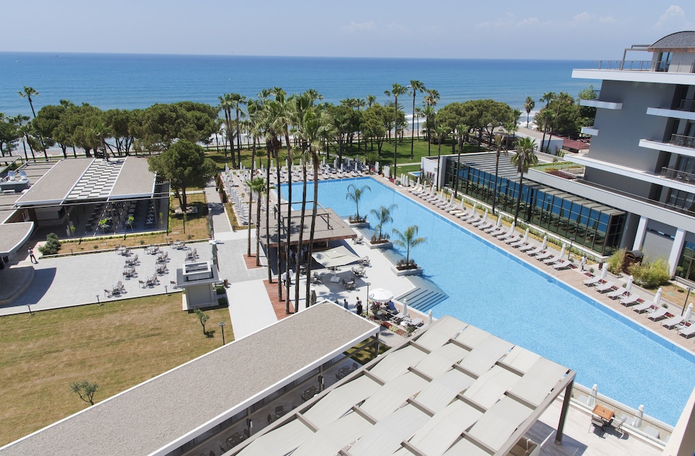 Acanthus & Cennet Barut Collection - All Inclusive