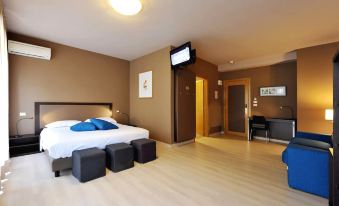 M14 Hotel & Spa