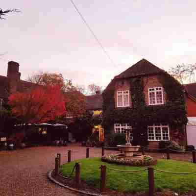 Howfield Manor Hotel Hotel Exterior