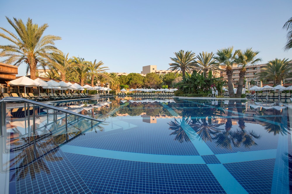 Crystal Tat Beach Golf Resort & Spa - All Inclusive