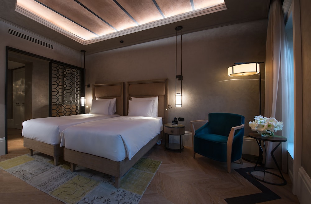 10 Karakoy Istanbul