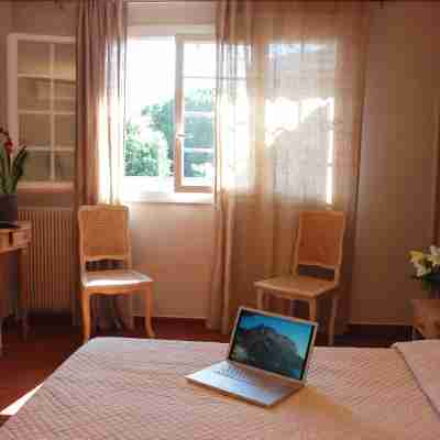 Les Jardins de Cassis - Parking Gratuit & Piscine Chauffée Rooms