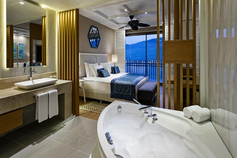 Titanic Deluxe Bodrum