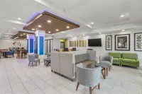 Holiday Inn Express & Suites Tacoma