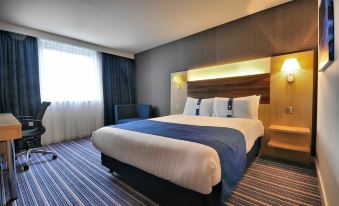 Holiday Inn Express Leigh - Sports Village